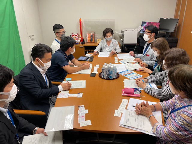 厚生労働省の担当者と意見交換をさせて頂きました