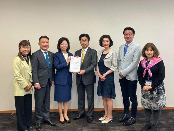 加藤厚生労働大臣に要望書を提出してきました！